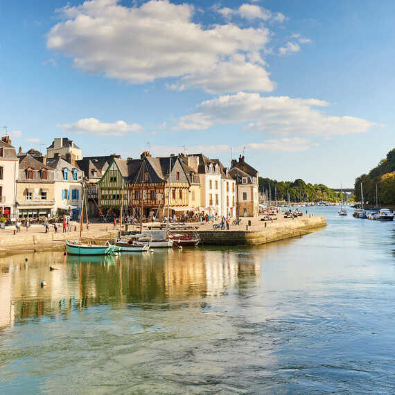 Auray