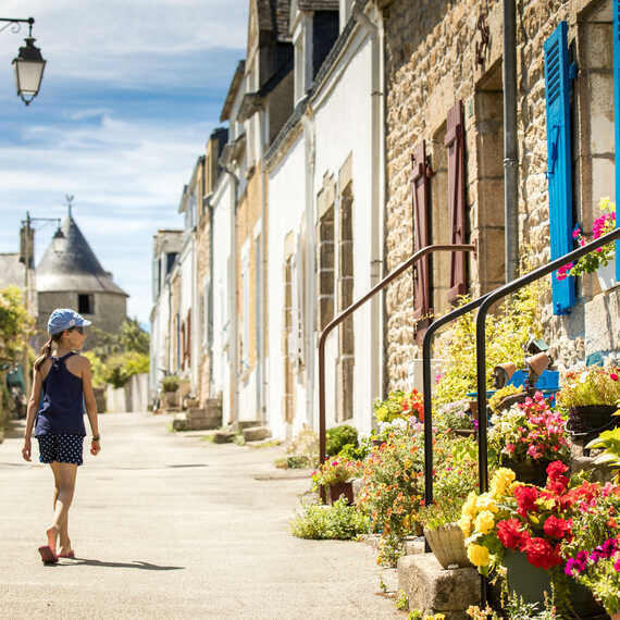 Vieux bourg de la Trinité-sur-Mer en Baie de Quiberon dans le Morbihan 