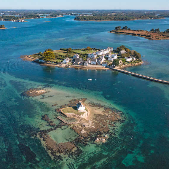 L'île de Saint Cado à Belz dans la Ria d'etel en Baie de quiberon
