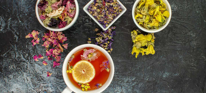 Bouillons parfumés, thés de fleurs et autres réconforts d'automne Bouillons parfumés, thés de fleurs et autres réconforts d'automne