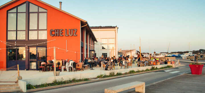 Che Luz Che Luz