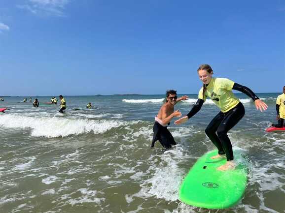 surfing paradise 4