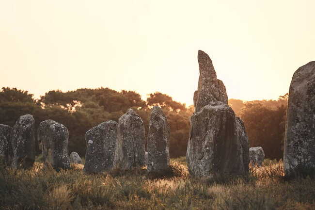 Les mégalithes de Carnac dans la lignée des 7 merveilles - Mégalithes en fête