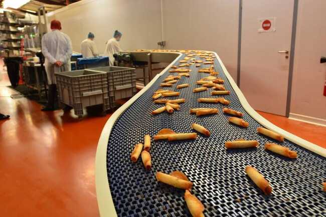 LA_TRINITAINE_USINE_TAPIS_CIGARETTES1753343001191