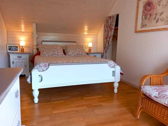 Chambre Rose et Blanc