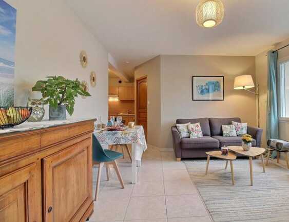 473395-0_56G760_e81d0bfc8ee661335e546da7848c0564