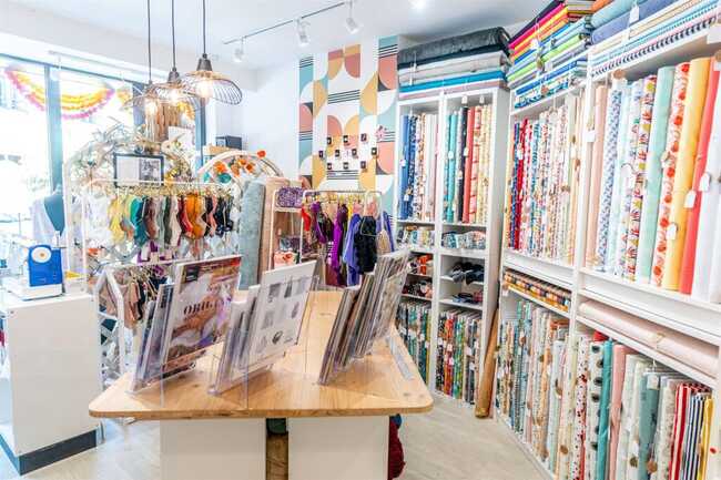 INTERIEUR BOUTIQUE (1)