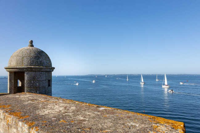 Port-Louis_MnM_vue(c)RomainOsi