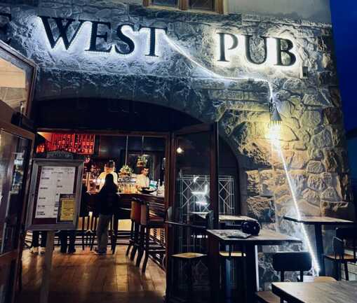 WEST PUB CARNAC 1