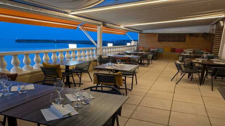 LVA---photo-terrasse-intérieur