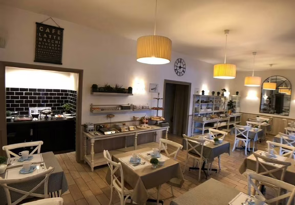 Salle petit déjeuner