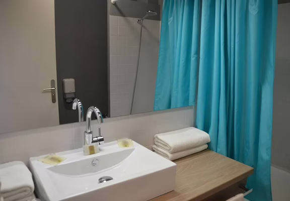 Salle de Bain Chambre Familiale