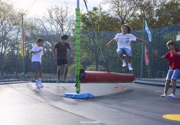 DELI'JUMPING