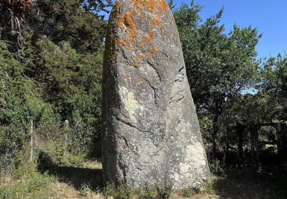 Menhir de Goulvars