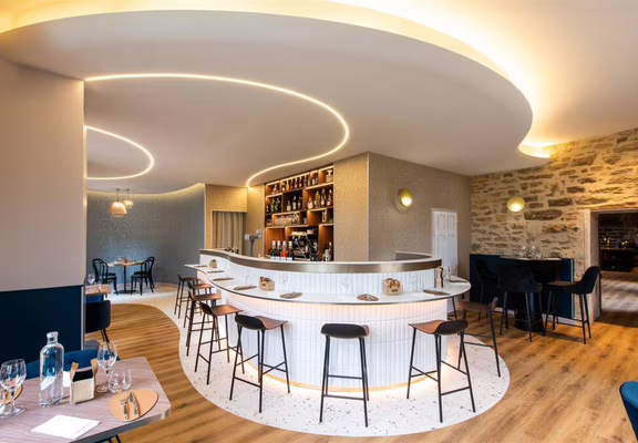 Bar(12)_4886